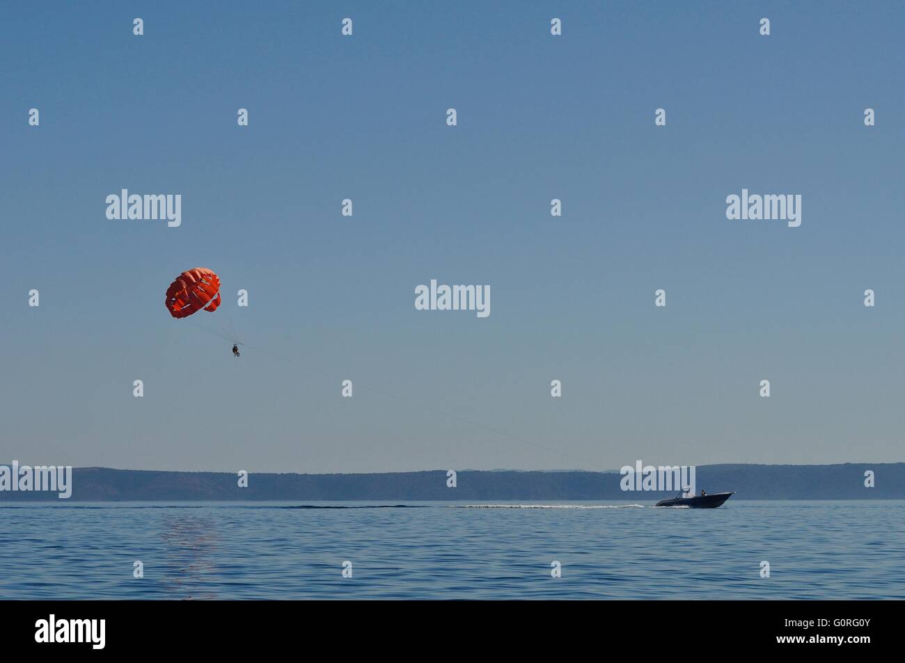 Paragliding boat hires stock photography and images Alamy