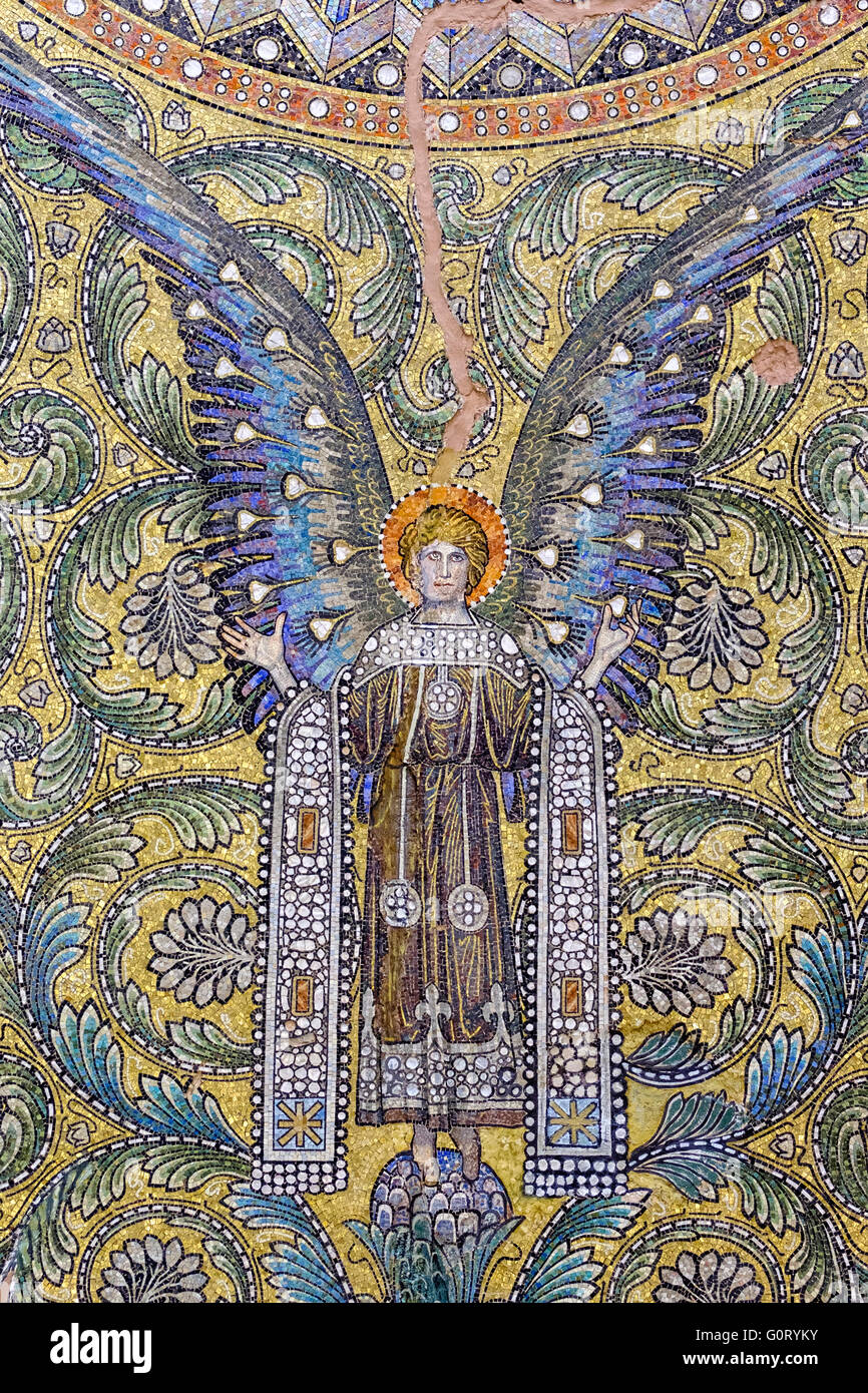 Kaiser wilhelm church berlin mosaic hi-res stock photography and images ...