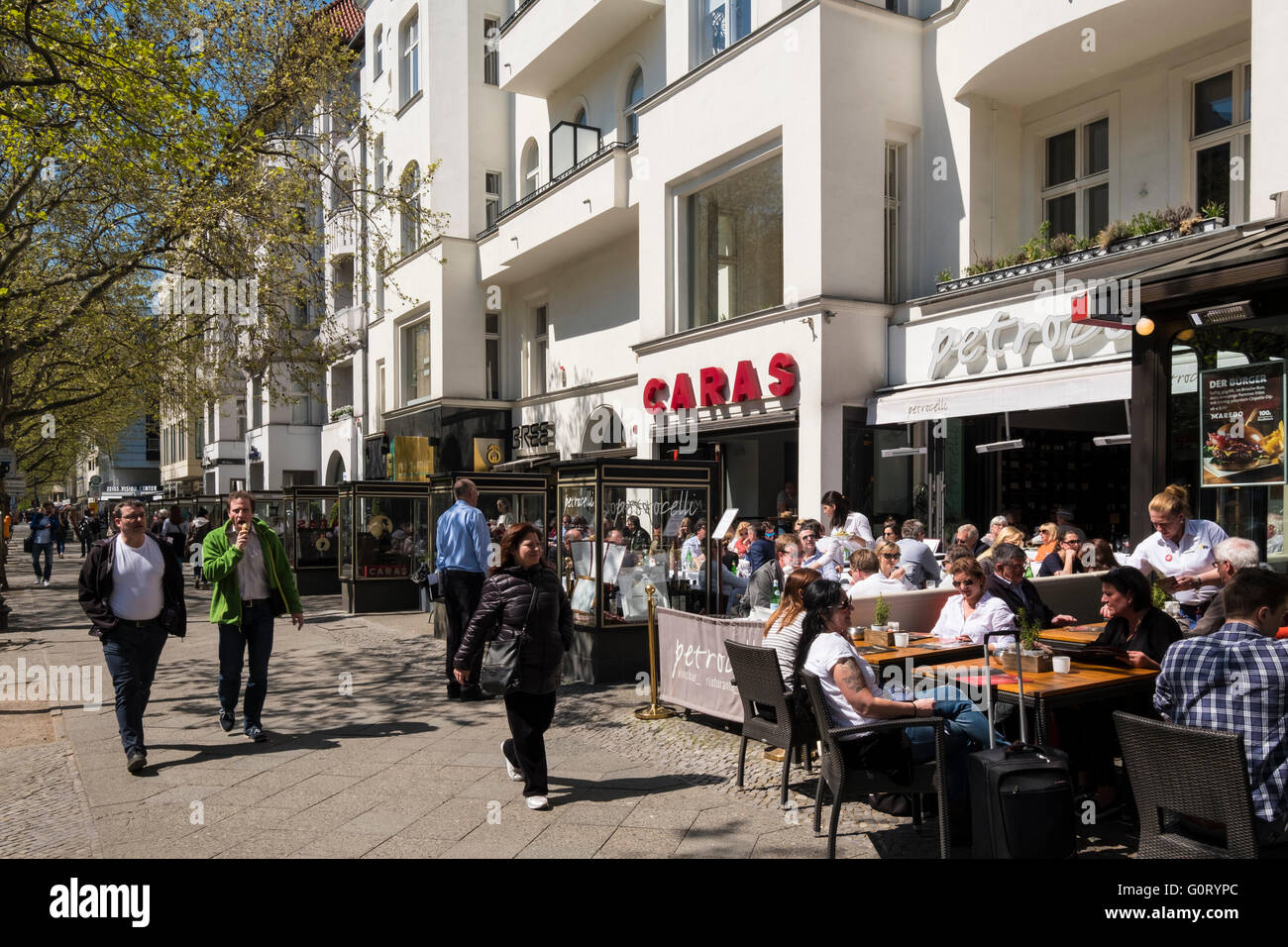 Cafes Hi res Stock Photography And Images Alamy