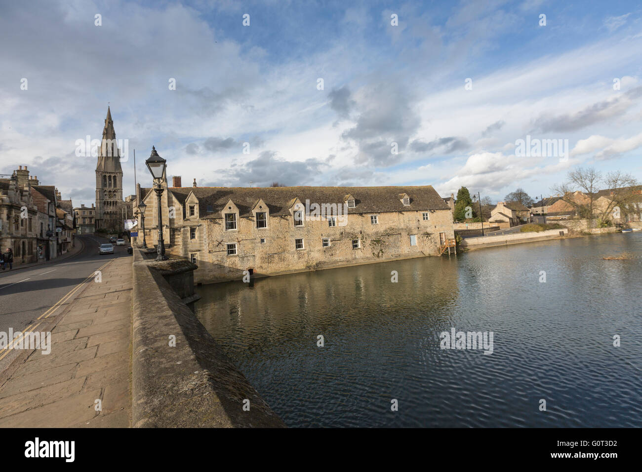 View from St Mary's Bridge of St Mary church and River Welland, Stamford, Lincolnshire, England, Stock Photo