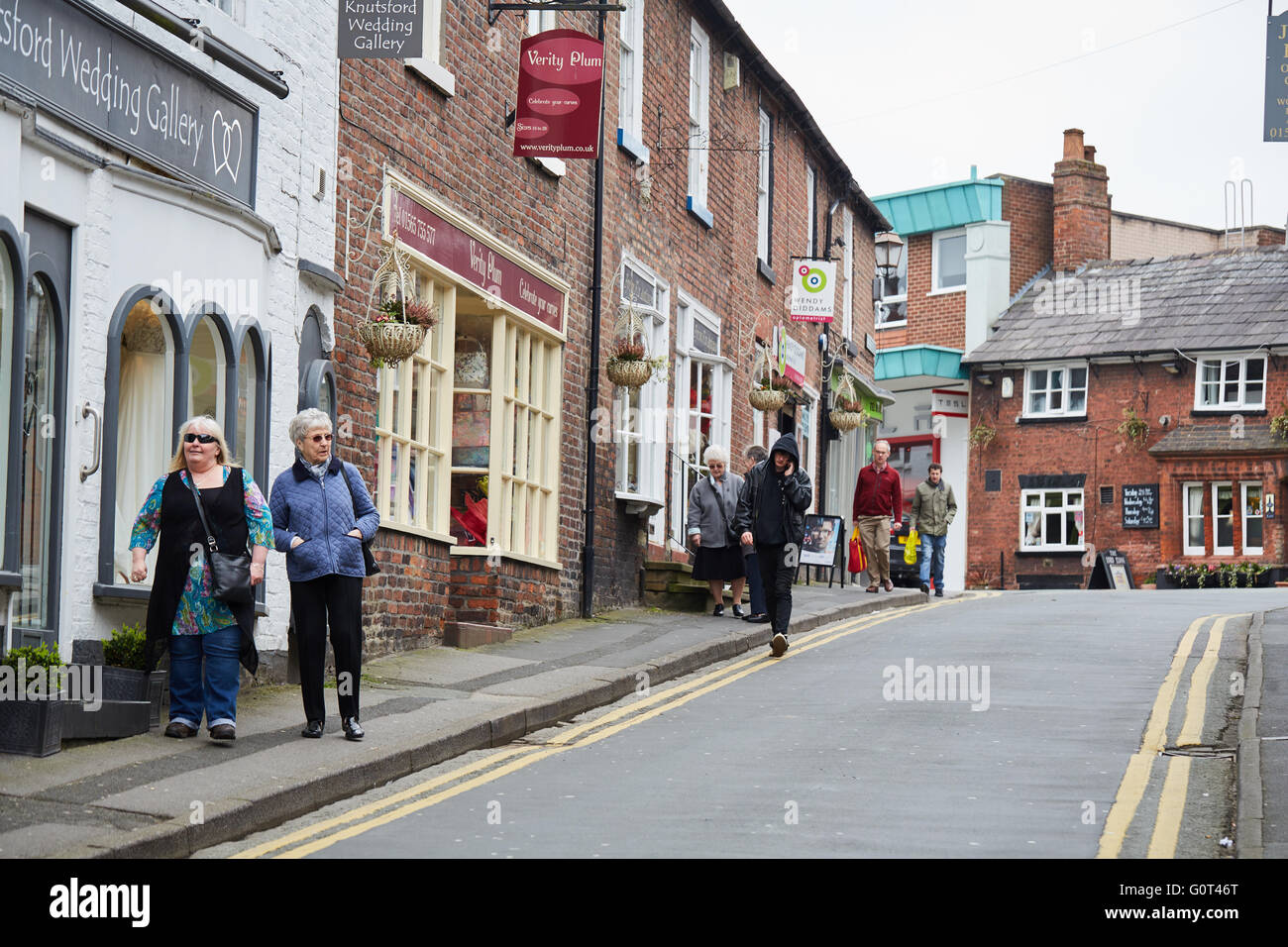 Knutsford historic town cheshire    off king street close up eating dining foods Restaurant dining food eating eating drinking Stock Photo