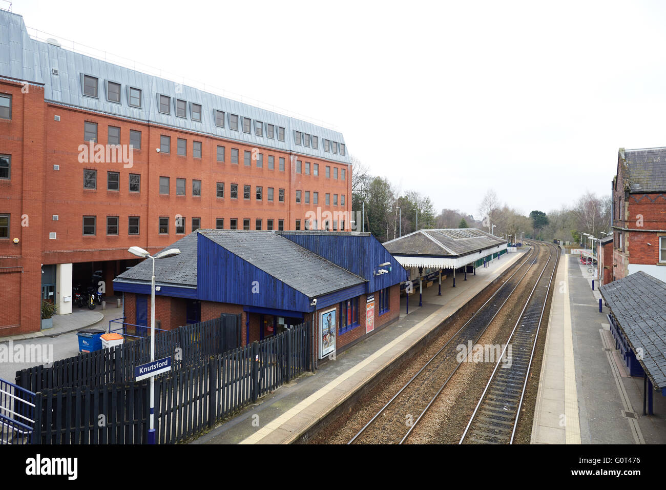 Knutsford historic town cheshire Railways station hub central trains