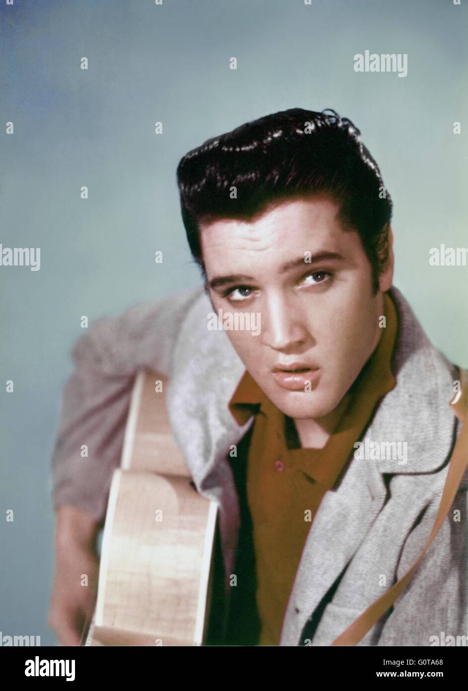 1957 ELVIS PRESLEY in the MOVIES Photo "LOVING YOU"  ON THE SET 005 
