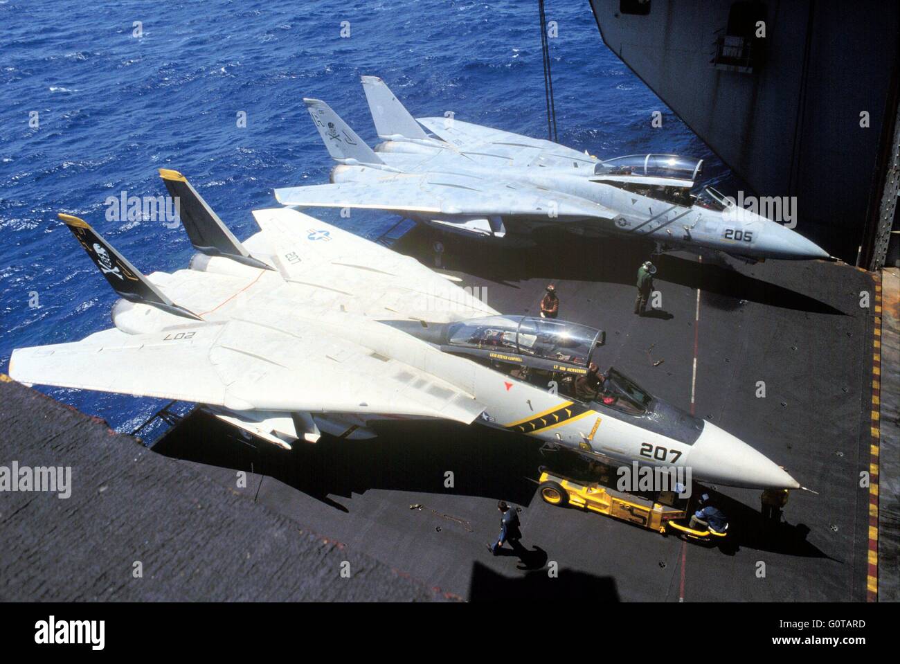 US NAVY, F 14 'Tomcat' fighter aircraft on Nimitz aircraft carrier Stock Photo