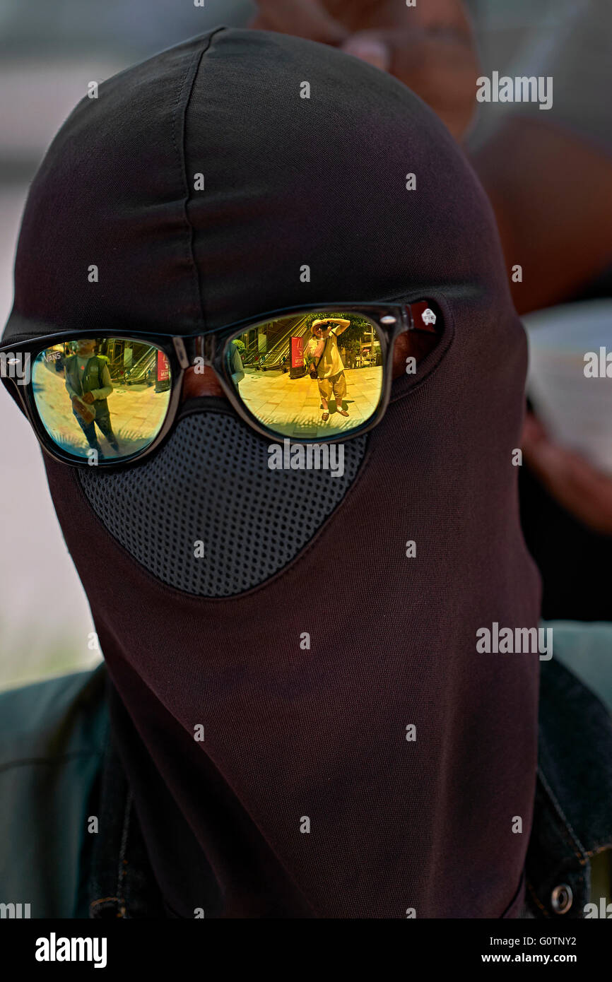 Man Balaclava Stock Photos & Man Balaclava Stock Images Alamy