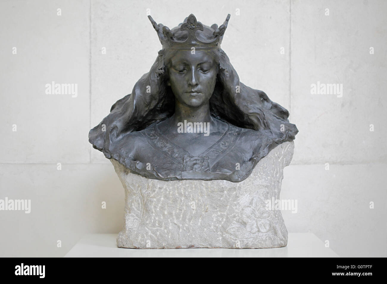 Eusebi Arnau (Barcelona 1864 - 1933). Bust of Noblewoman representing Barcelona, 1897.Cast bronze and Montjuïc stone. Stock Photo