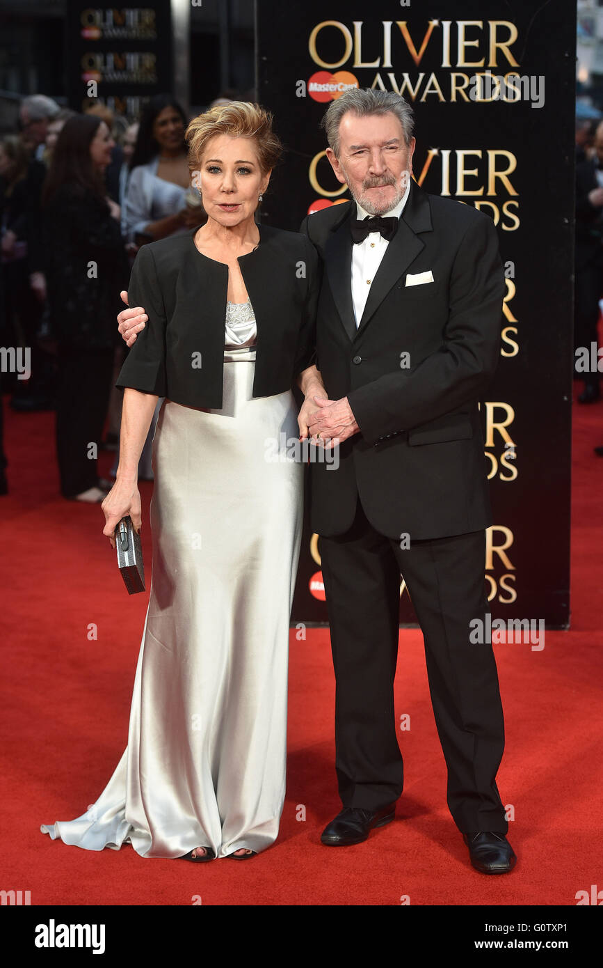 The Olivier Awards held at the Royal Opera House - Arrivals.  Featuring: Zoe Wanamaker, Gawn Grainger Where: London, United Kingdom When: 03 Apr 2016 Stock Photo