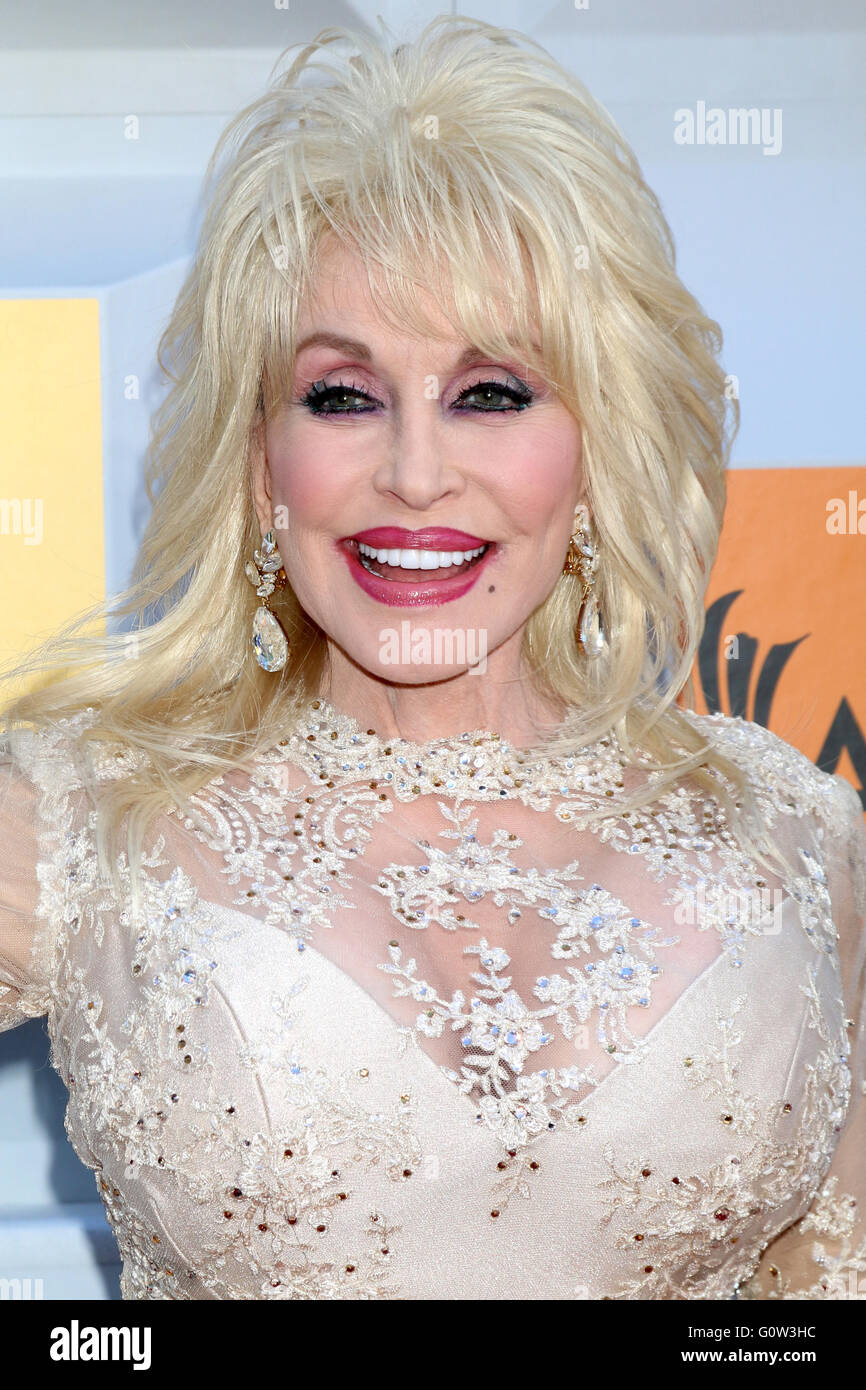 51st Academy of Country Music Awards Arrivals at the MGM Grand Garden Arena on April 3, 2016 in Las Vegas, NV  Featuring: Dolly Parton Where: Las Vegas, Nevada, United States When: 03 Apr 2016 Stock Photo