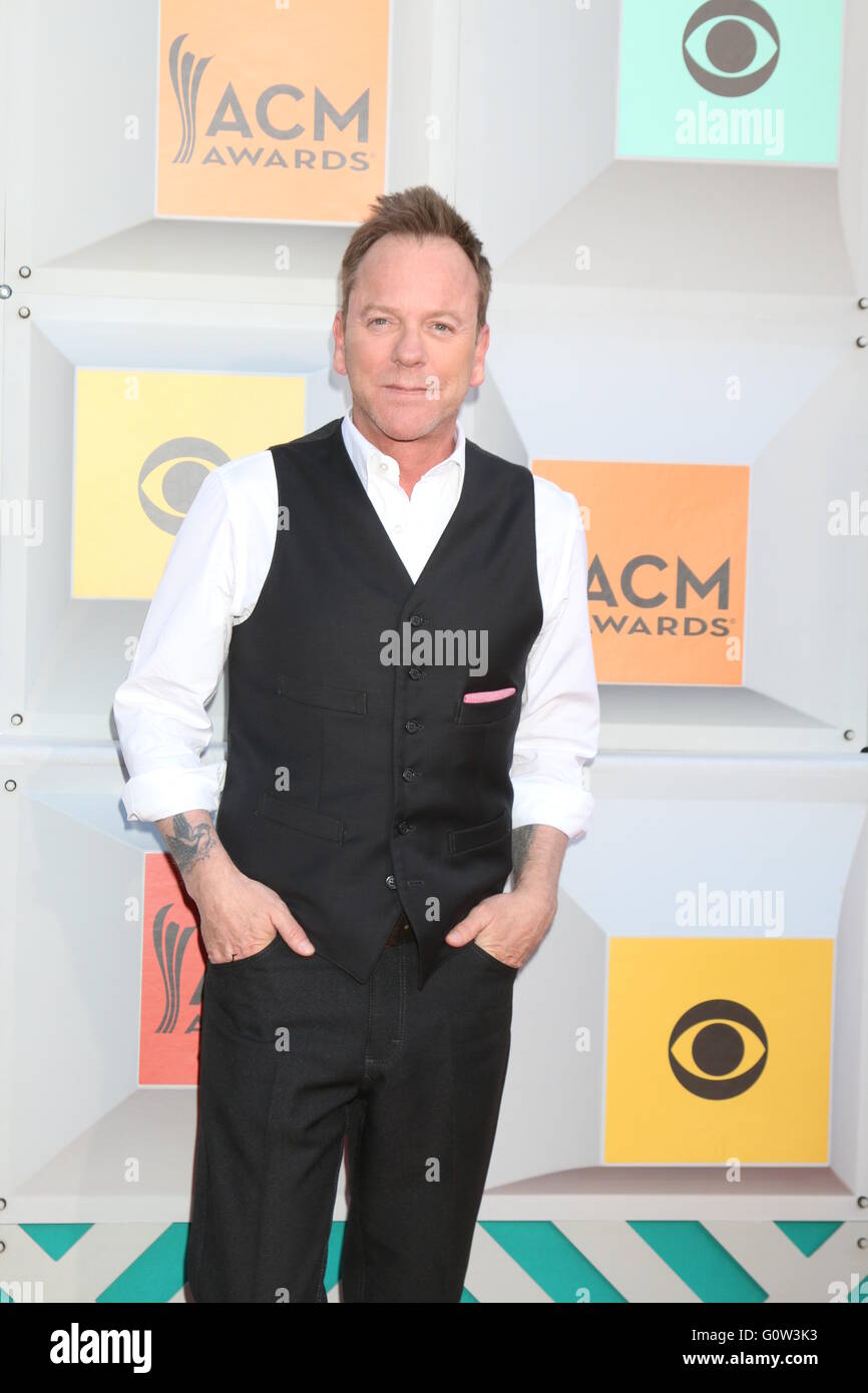 51st Academy of Country Music Awards Arrivals at the MGM Grand Garden