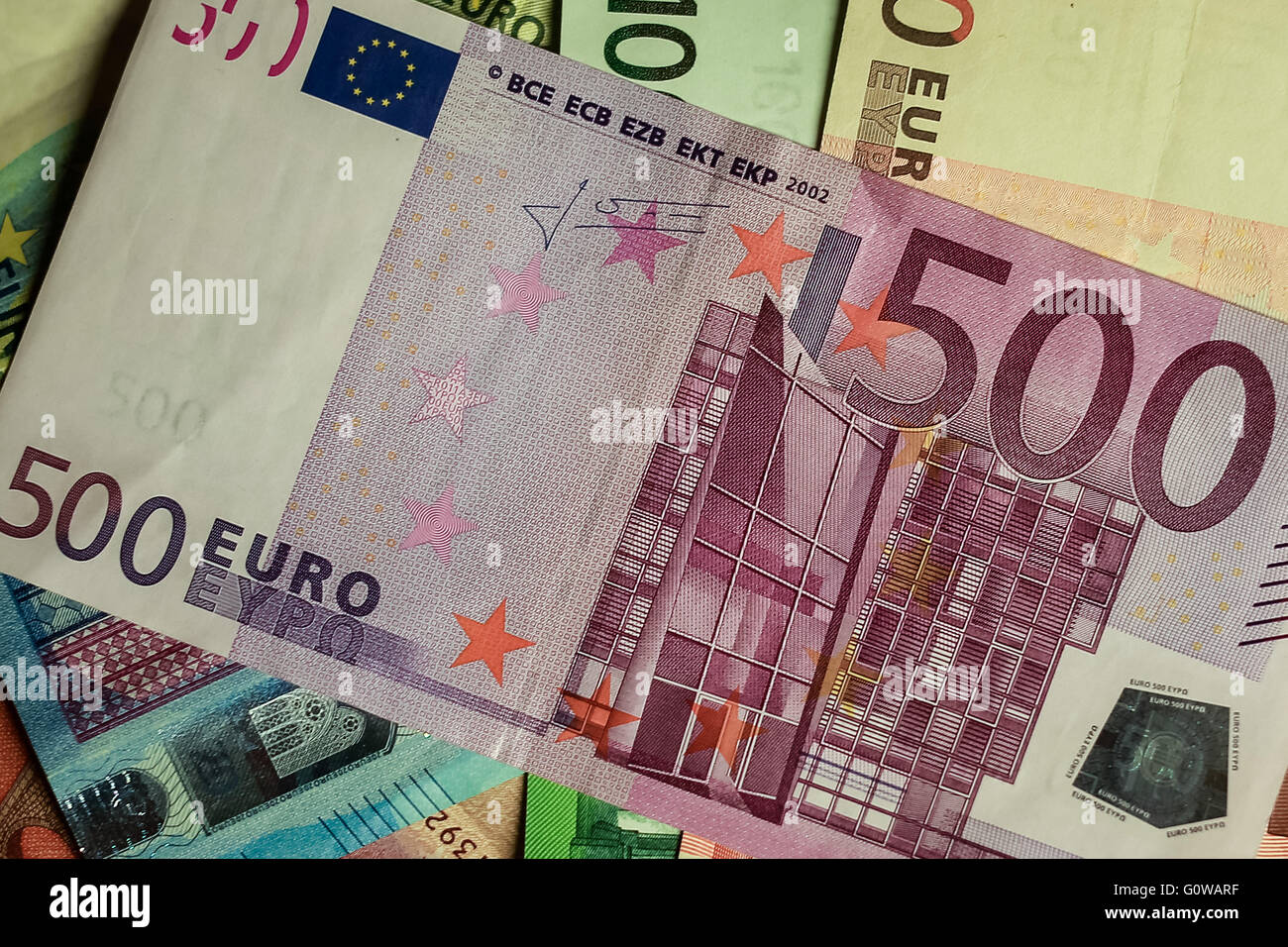 Крупная купюра евро. 500 Евро. Купюры евро. Банкнота 500 евро. Евро купюра 500 евро.