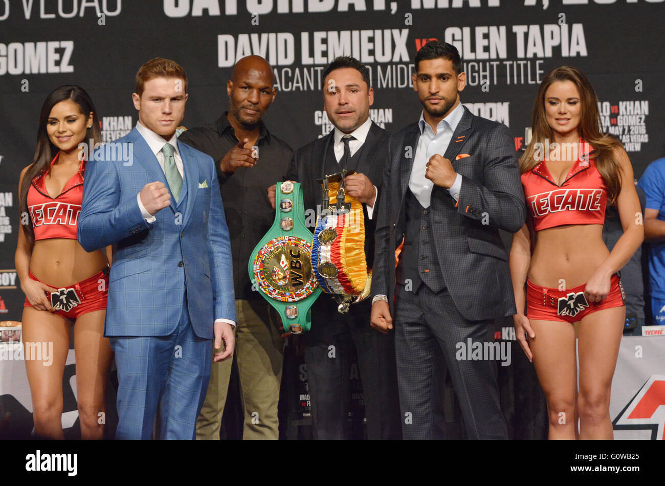 Las Vegas, Nevada, USA. 4th May, 2016. Boxer Canelo Alvarez, Golden Boys Promotions Executives Bernard Hopkins and Oscar De La Hoya and boxer Amir Khan attend the final press conference for the Middleweight Weight Championship fight at The Ka Theater inside MGM Grand Hotel & Casino on May 4, 2016, in Las Vegas, Nevada. Credit:  Marcel Thomas/ZUMA Wire/Alamy Live News Stock Photo