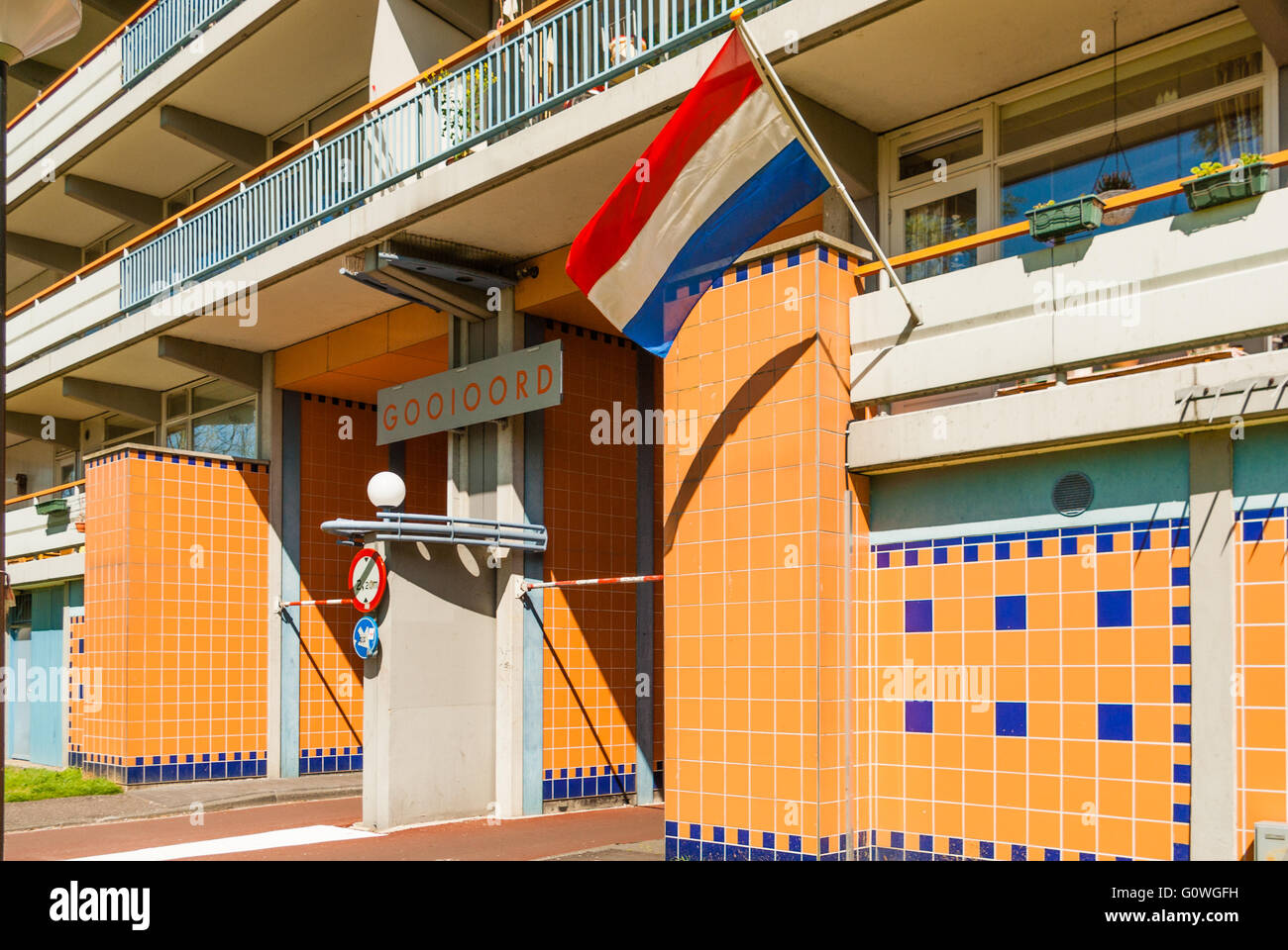Amsterdam, the Netherlands, 05th May, 2016. On May 5th, Liberation day of the Netherlands, the red-blue-white national flag is seen everywhere. Like here on Gooioord, one of the typical Bijlmer appartment buildings in Amsterdam Southeast. Credit:  Steppeland/Alamy Live News Stock Photo
