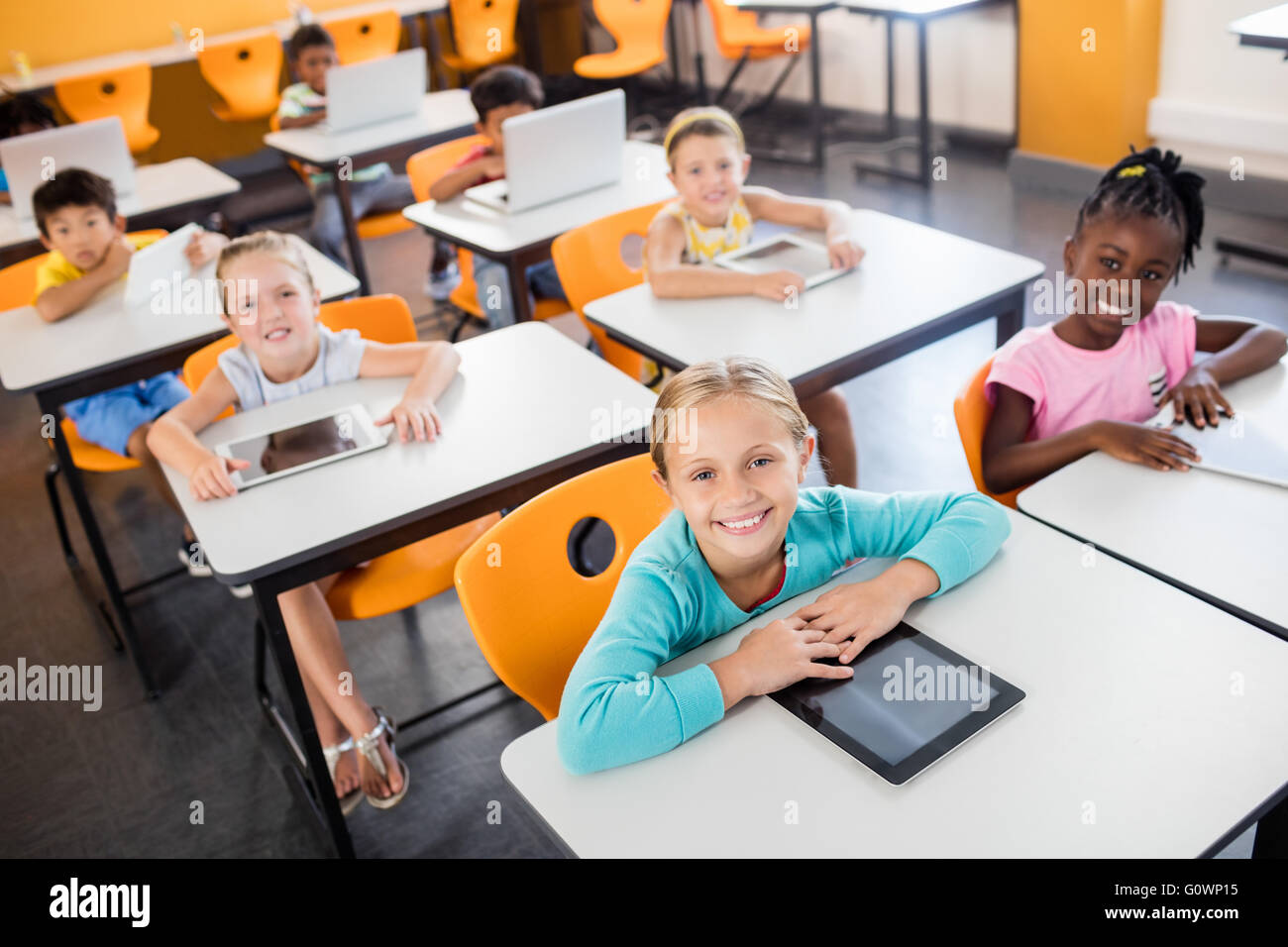 Child computer back view school hi-res stock photography and images - Alamy