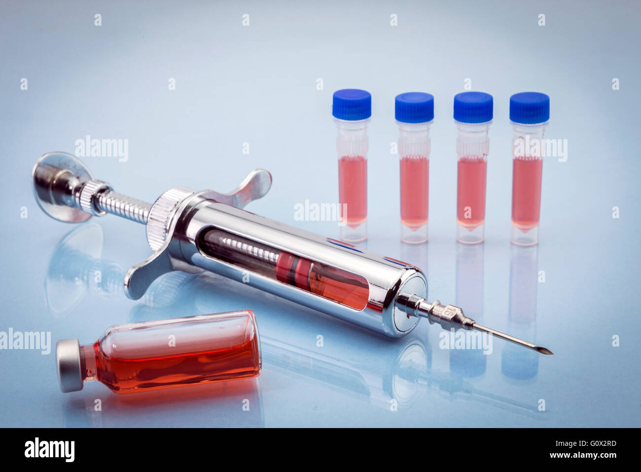 Medicine vials and syringe Stock Photo Alamy