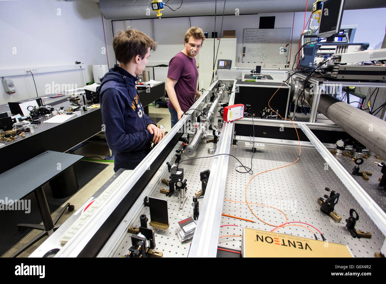 Research group of the Laser and Plasma Physics Laboratory of Prof. Pretzler in the Heinrich-Heine-University Dusseldorf Stock Photo
