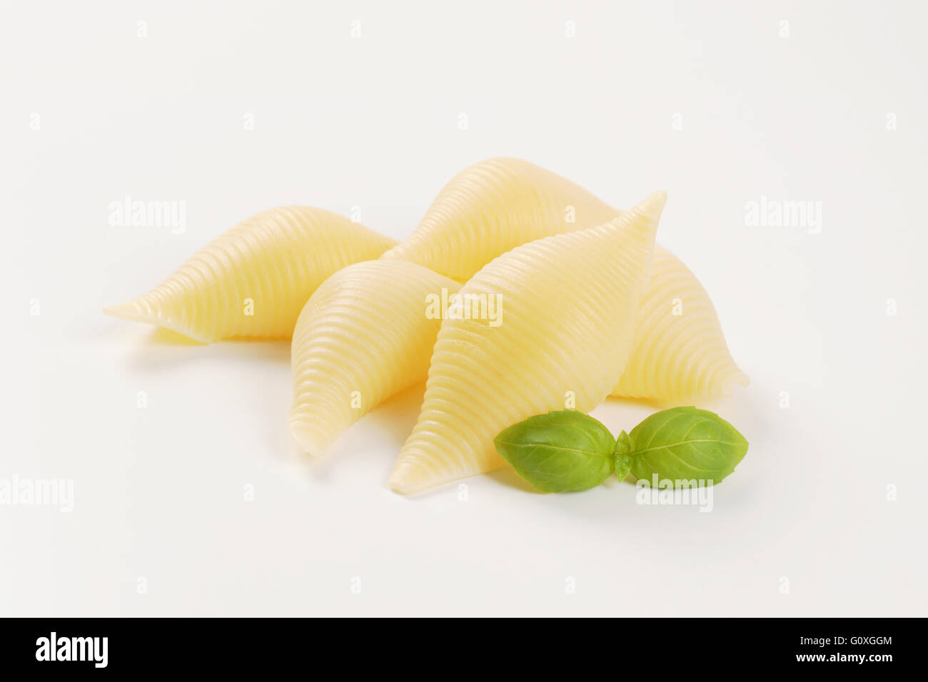 Cooked shells hi-res stock photography and images - Alamy