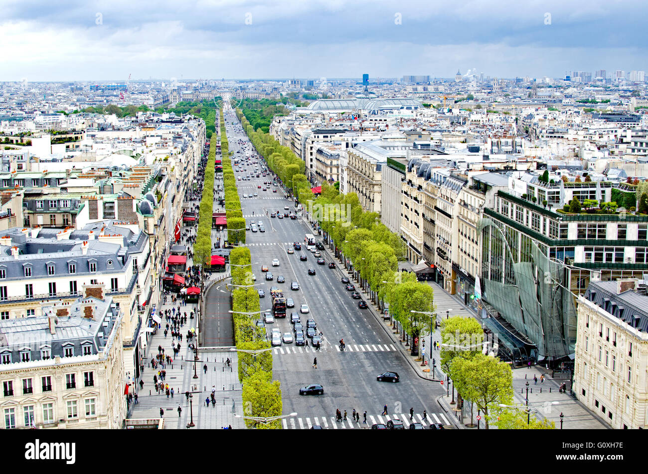 Avenue des Champs-Élysées - Wikimedia Commons