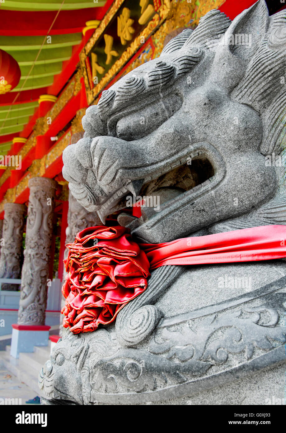 China Lion Statue Stock Photo Alamy