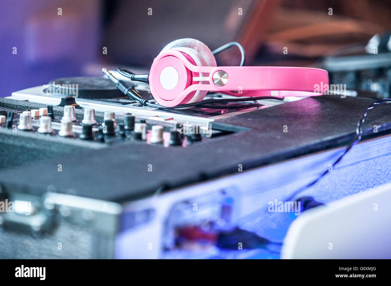 Headphone jacks hires stock photography and images Alamy