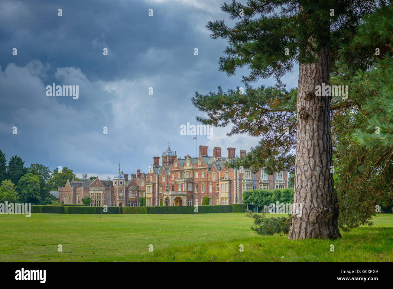 Storm clouds gather over the Queen's residence in Norfolk, Sandringham House Stock Photo