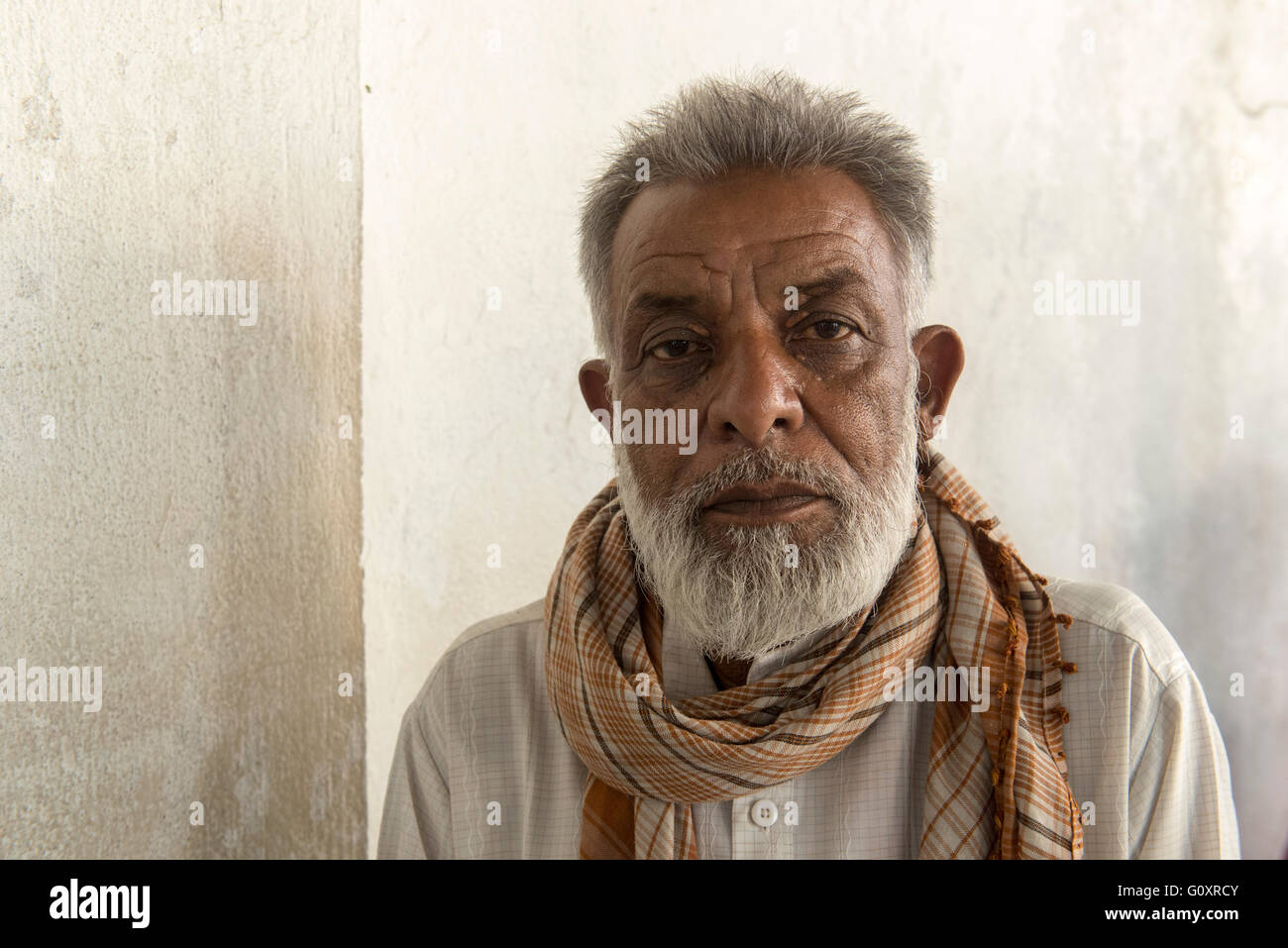 Hussain Tekri, Holy Man At The Shrine Stock Photo Alamy