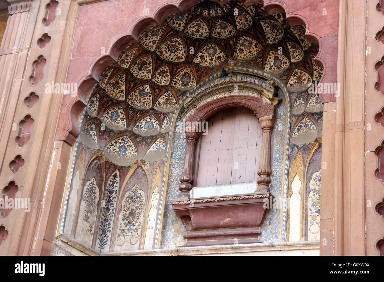 Main entrance of Safdarjung Tomb, Delhi, double storey entrance with decorated jharokha (arch) above the gate Stock Photo