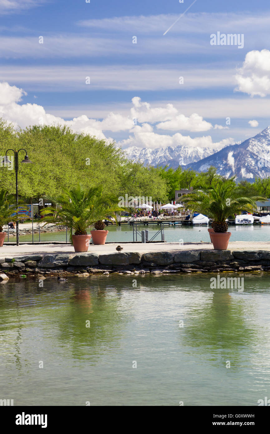 Lake view mountains in Klagenfurt, Worthersee, Austria ...