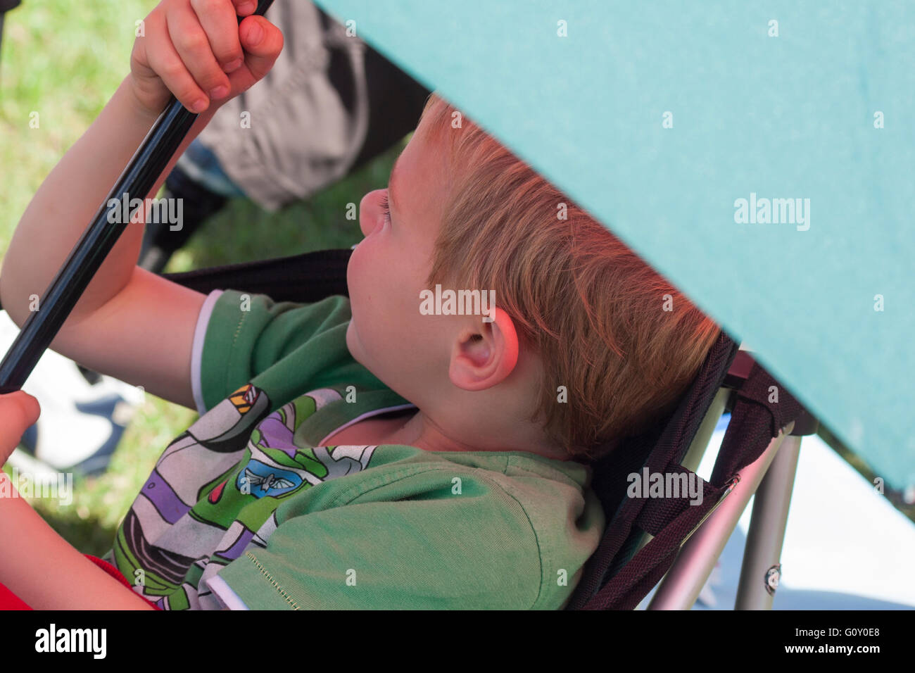 Protect children from the sun Stock Photo - Alamy