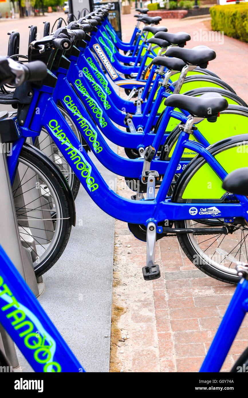 Parked rental cycle hi-res stock photography and images - Alamy