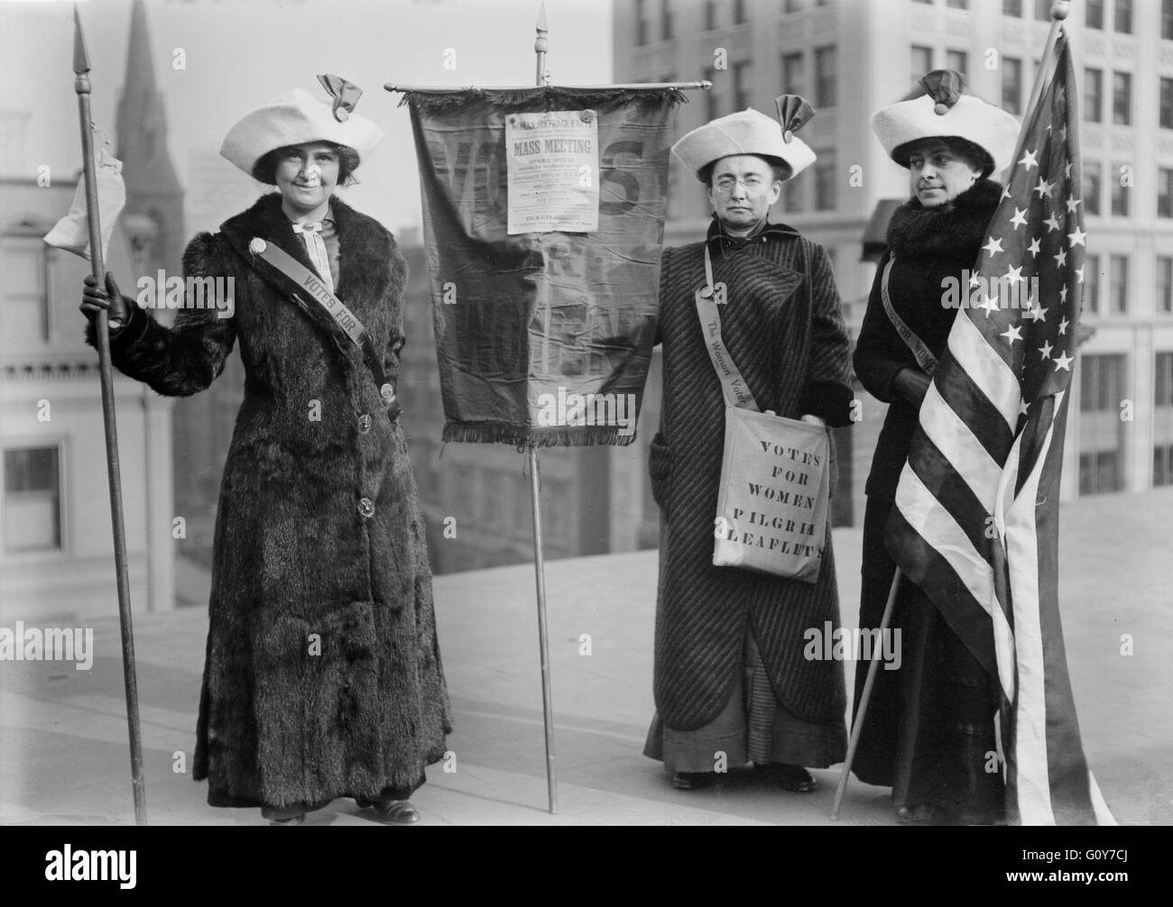 Mrs. J. Hardy Stubbs, Miss Ida Craft, Miss Rosalie Jones, Suffragettes during Suffrage Hikes, Portrait, Bain News Service, 1914 Stock Photo