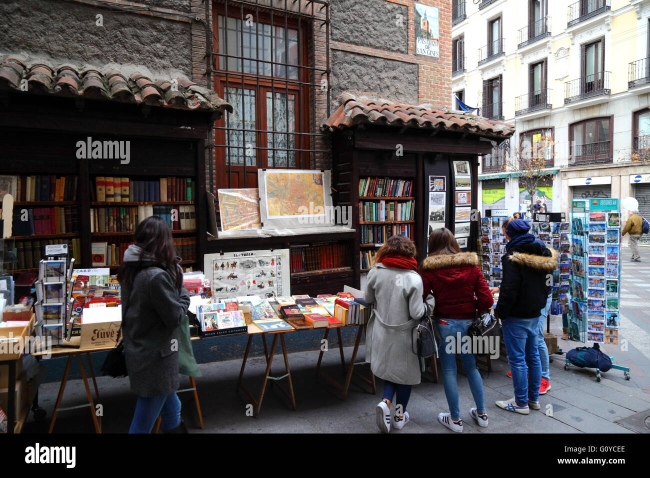 Book stalls outside book shop in Calle Mayor, Madrid, Spain Stock Photo