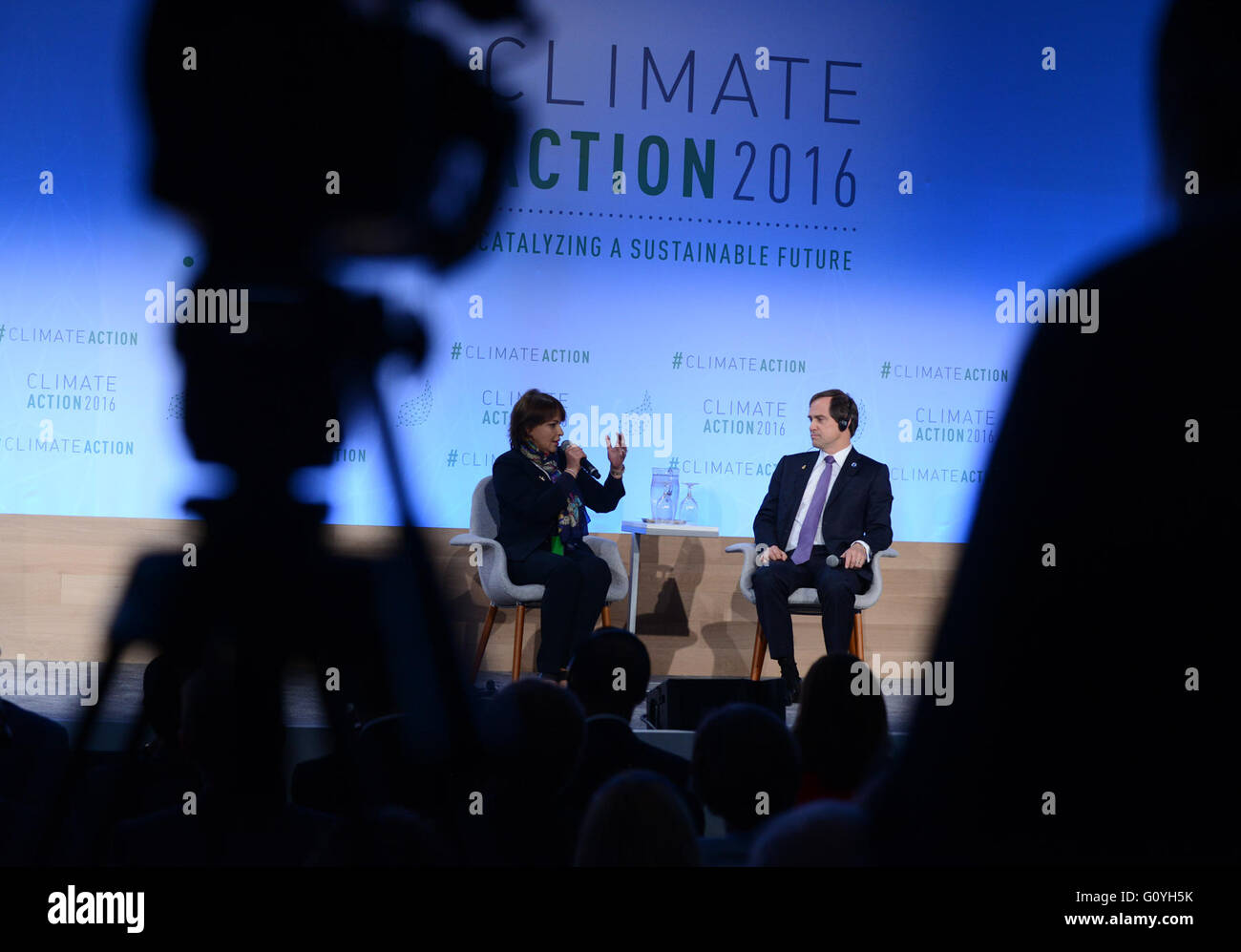 Washington, USA. 5th May, 2016. Hakima El Haite (L, Rear), Morocco's Minister of Energy, Mines, Water and Environment, attends a discussion at the Climate Action 2016 summit, a two-day meeting seeking to accelerate global action on climate change, in Washington, DC, the United States, on May 5, 2016. Credit:  Jiao Min/Xinhua/Alamy Live News Stock Photo