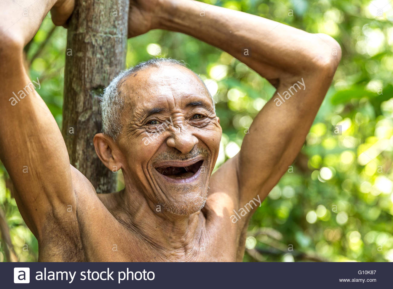 old-brazilian-man-laughing-G10K87.jpg