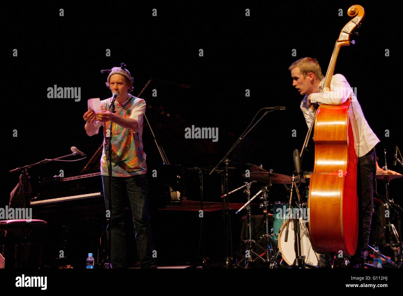 Django Bates, Petter Eldh (Bass) - Auftritt von 'Django Bates Beloved Bird', Jazzfest 2010, Haus der Berliner Festspiele, 7. Nov Stock Photo