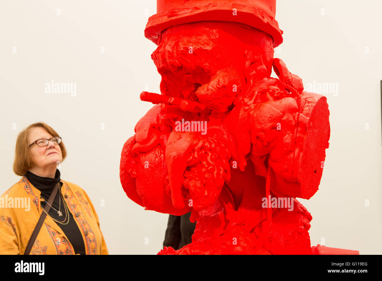 New York, New York, USA. 06th May, 2016. Frieze New York art fair. A woman looks at the silicone cast sculpture 'SC Western Red River, Red', by Paul McCarthy, in Hauser & Wirth. Credit:  Ed Lefkowicz/Alamy Live News Stock Photo