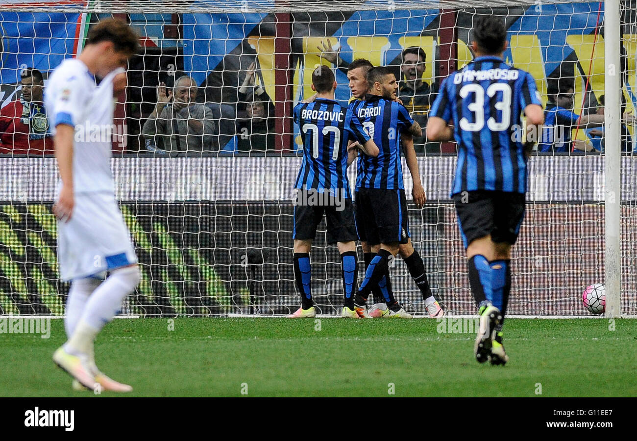Milan, Italy. 7 may, 2016: Ivan Perisic celebrates after scoring during the Serie A football match between FC Internazionale and Empoli FC. Credit:  Nicolò Campo/Alamy Live News Stock Photo