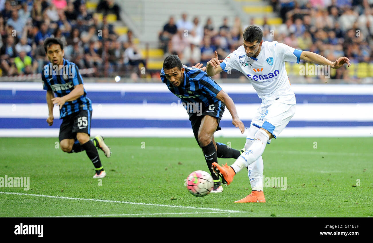 Milan, Italy. 7 may, 2016: Manuel Pucciarelli scoring during the Serie A football match between FC Internazionale and Empoli FC. Credit:  Nicolò Campo/Alamy Live News Stock Photo