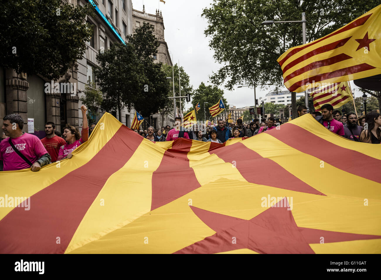 Barcelona, Catalonia, Spain. 7th May, 2016. Calling for civil ...