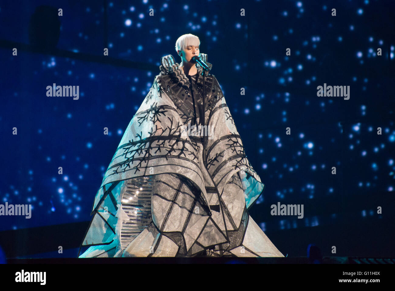 Stockholm, Sweden. 6th May 2016. Singer Nina Kralic from Croatia is rehearsing her song 'Lighthouse' for the first semi final of the ESC. Stock Photo