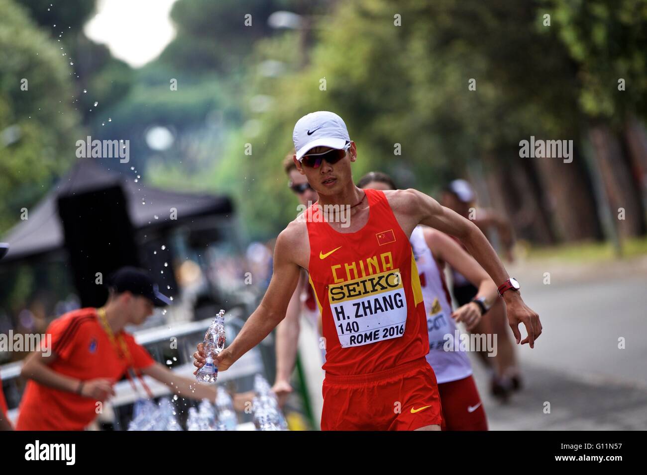 Hang zhang hi-res stock photography and images - Alamy
