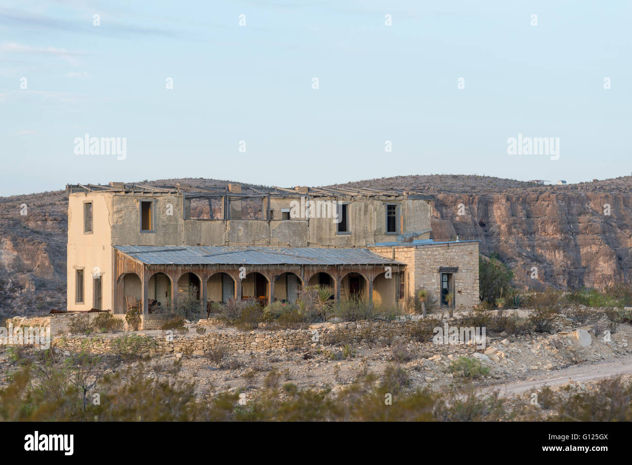 The Perry Mansion in the ghost - The Perry Mansion In The Ghost Town Of Terlingua Texas G125GX