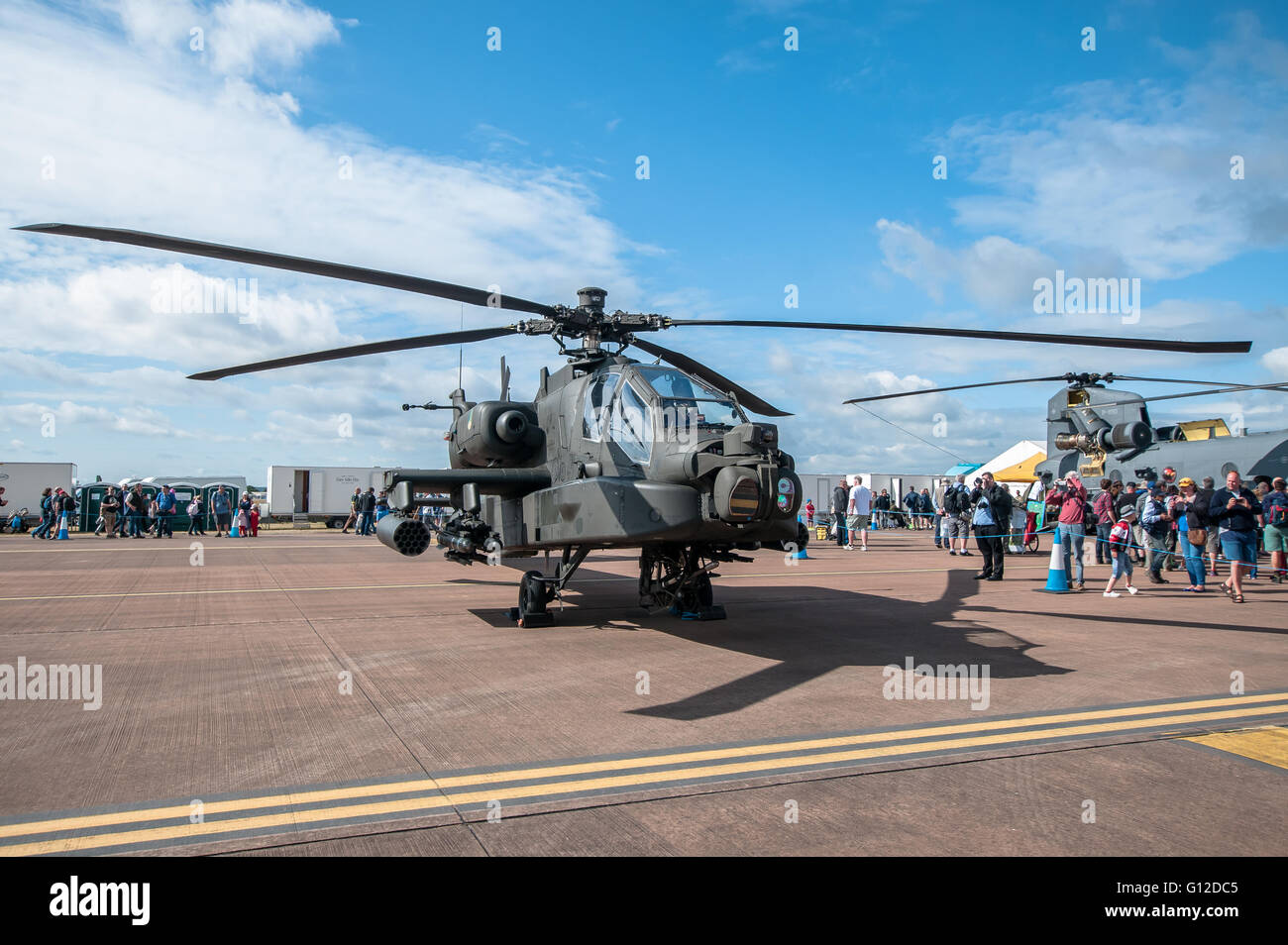 US ARMY AH-64D APACHE at the Royal International Air Tattoo, RAF ...