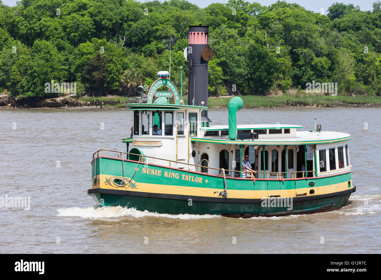 Savannah Belles Ferry boat 'Susie King Taylor' crosses the Savannah River in Savannah, Georgia. Stock Photo