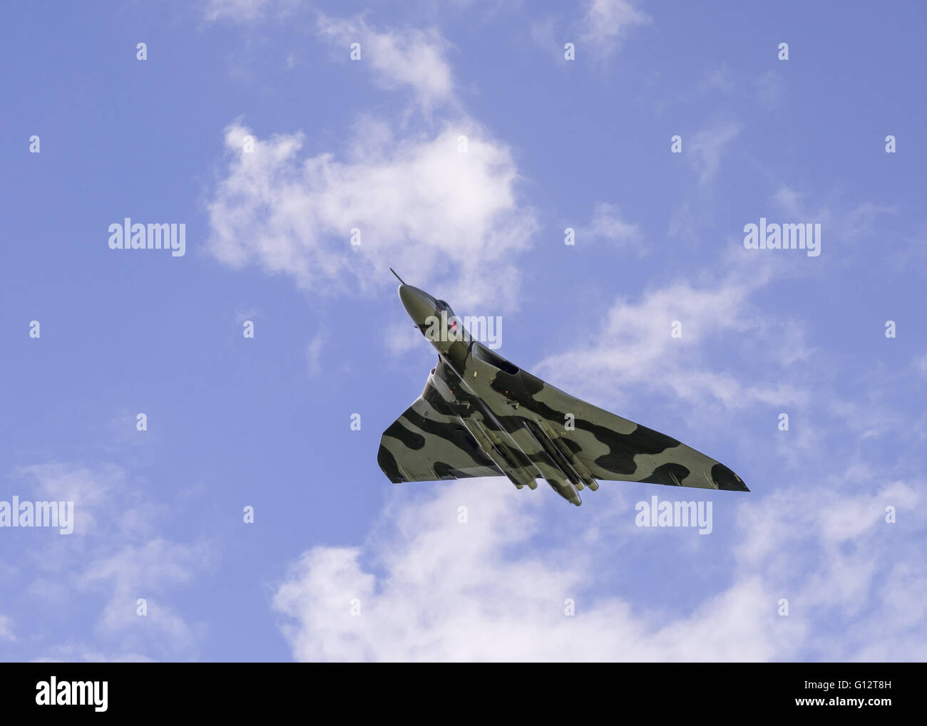 Vulcan Bomber XH558 in flight on it's final tour of the UK prior to being grounded in 2015 Stock Photo