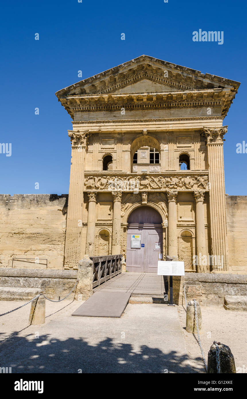 TOUR D'AIGUES, VAUCLUSE 84 FRANCE Stock Photo