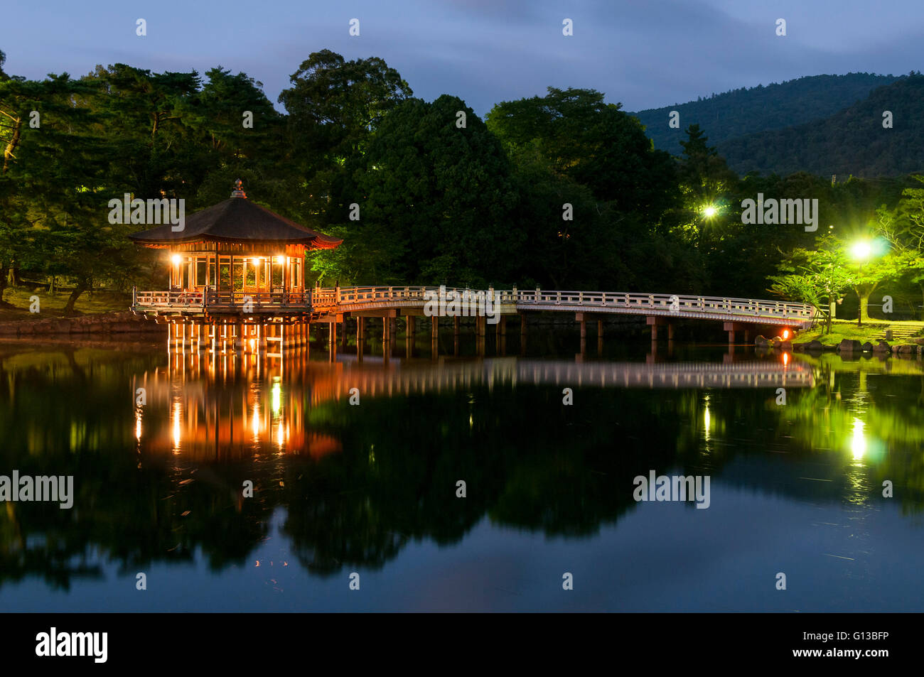 Ukimido Pavilion and the reflections in the pond, Nara, Japan Stock Photo