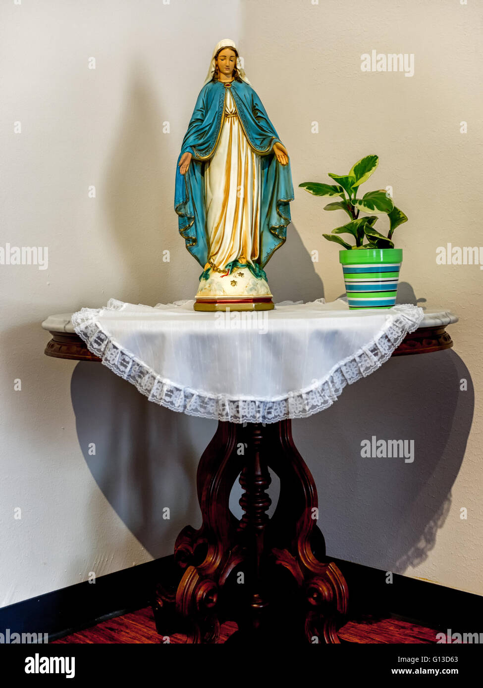 Mother Mary & Plant in Chapel in Nursing Home Stock Photo - Alamy