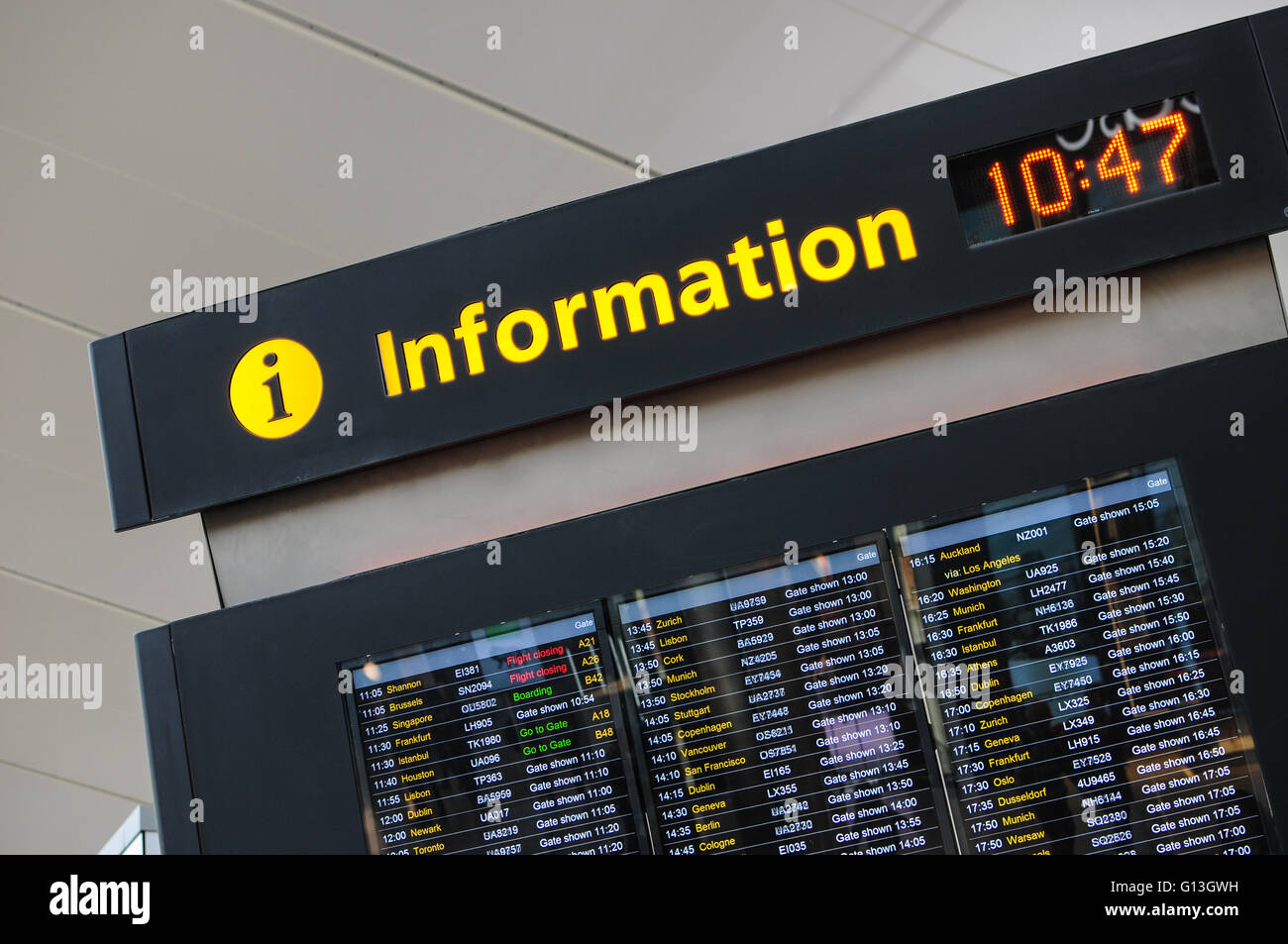 Airport Timetable High Resolution Stock Photography and Images - Alamy