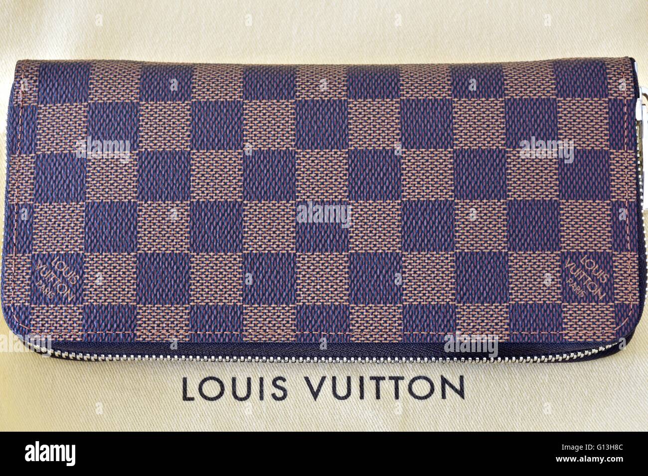 Louis vuitton checkered hi-res stock photography and images - Alamy
