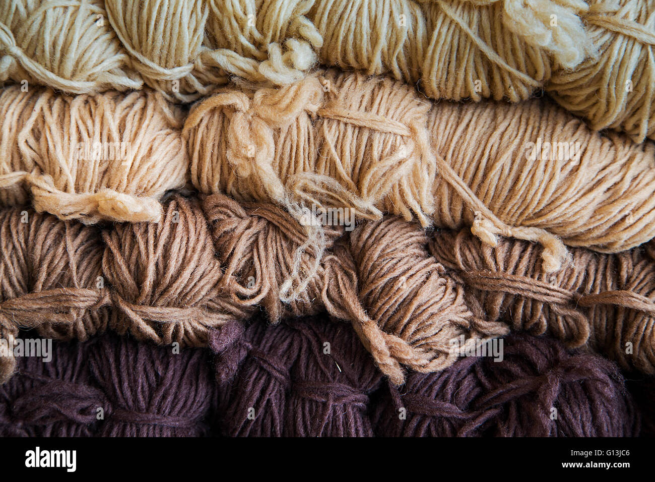 Close view of the threads of wool Stock Photo - Alamy